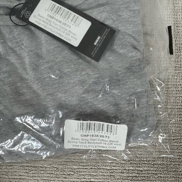 PrettyLittleThing Basic Grey Marl Cotton Blend Scoop Neck Bodysuit NWT - Picture 5 of 9